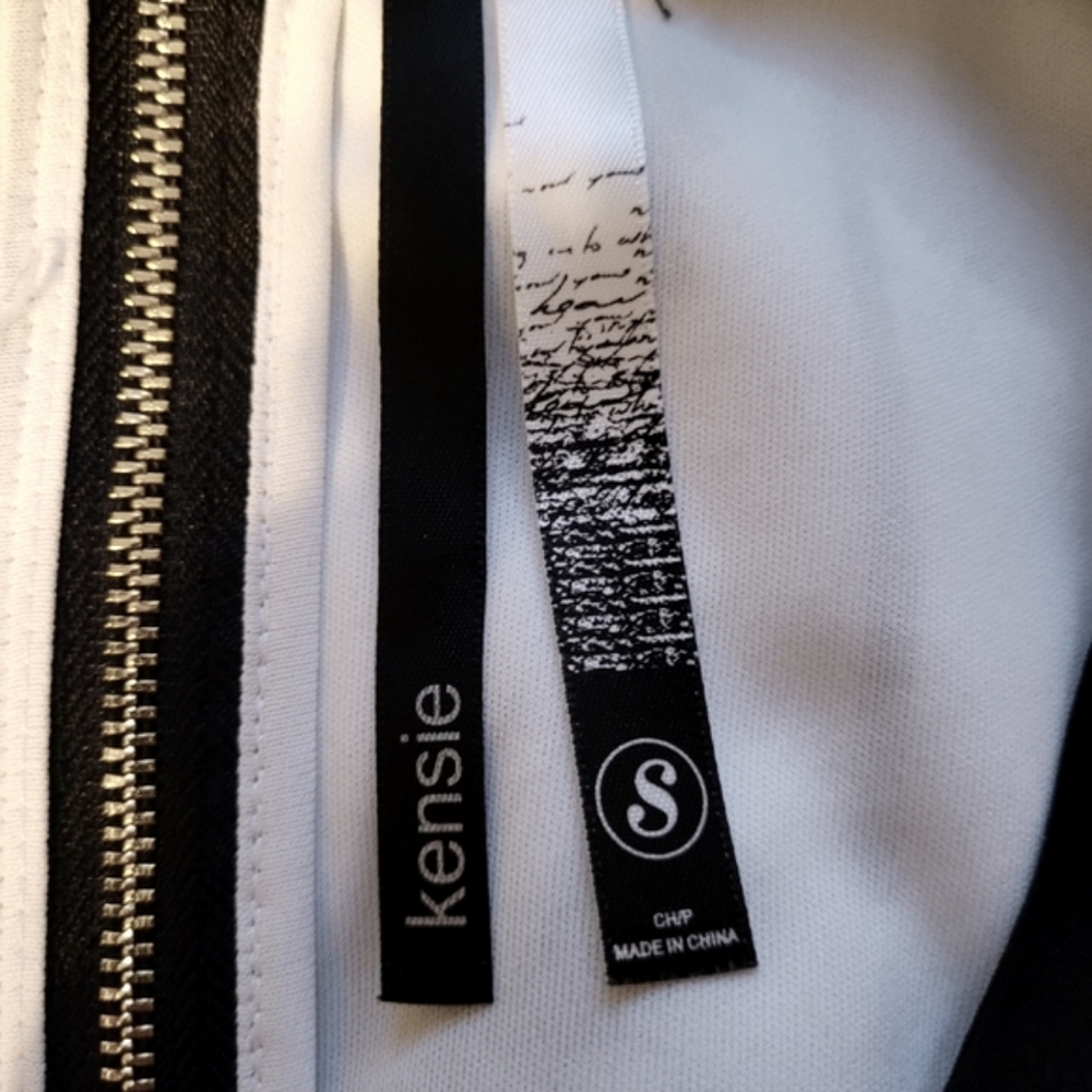 Kensie Maxi Sleeveless Dress - Picture 11 of 11
